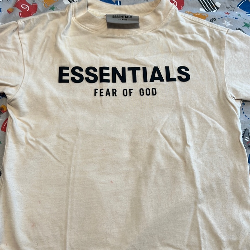 Cream Essential Fear of God tee shirt